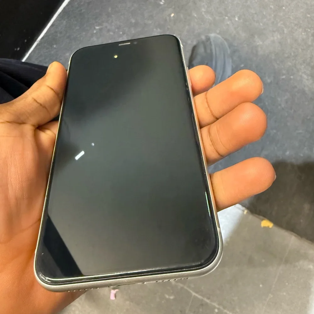 Apple Smartphone - iPhone 11